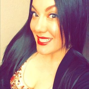 Meet your Posher, Johana